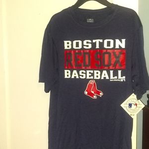 Bundle of 2 MLB general merchandise  Boy's Boston Red Sox MLB Tops